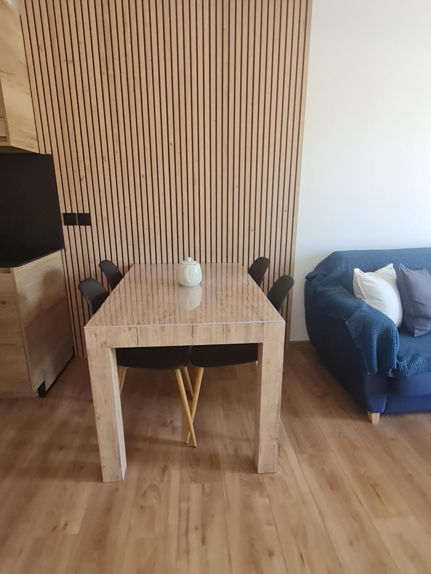 Charmant 2 Pieces Centre Station فالبيرغ الغرفة الصورة